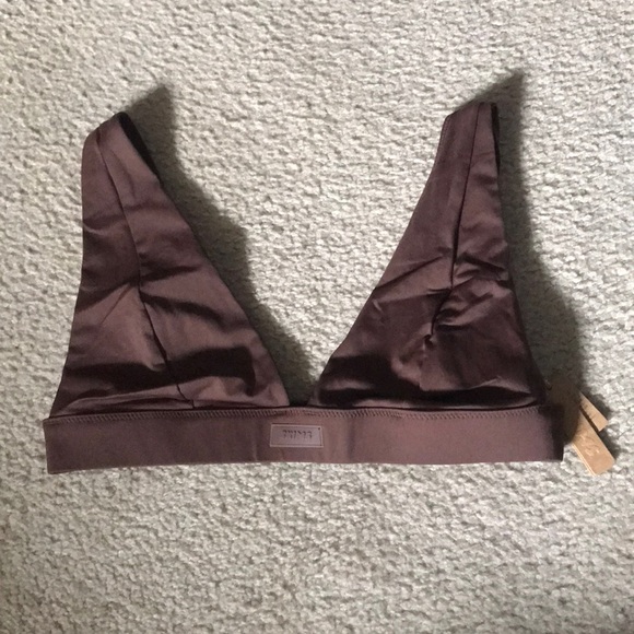 SKIMS Other - Skims Swim Plunge Bikini Top